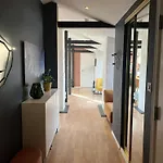 Апартаменты Stylish Gruenerlokka Penthouse With Rooftop Terrace *